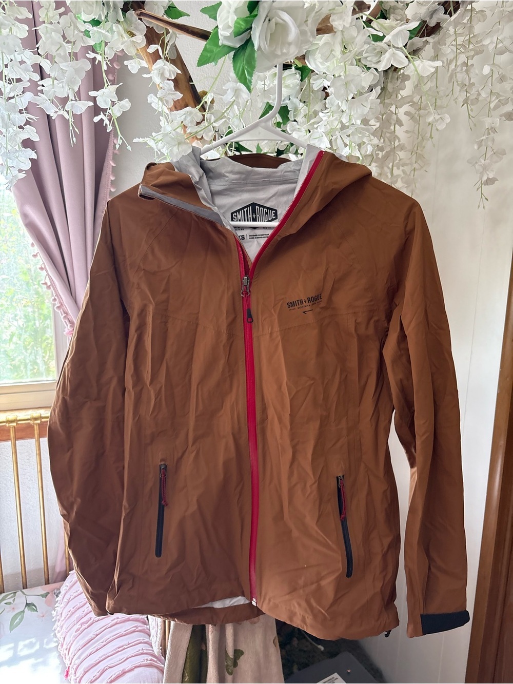 Smith + Rogue Women's Brown Hooded Rain Coat with Red Trim ☔️